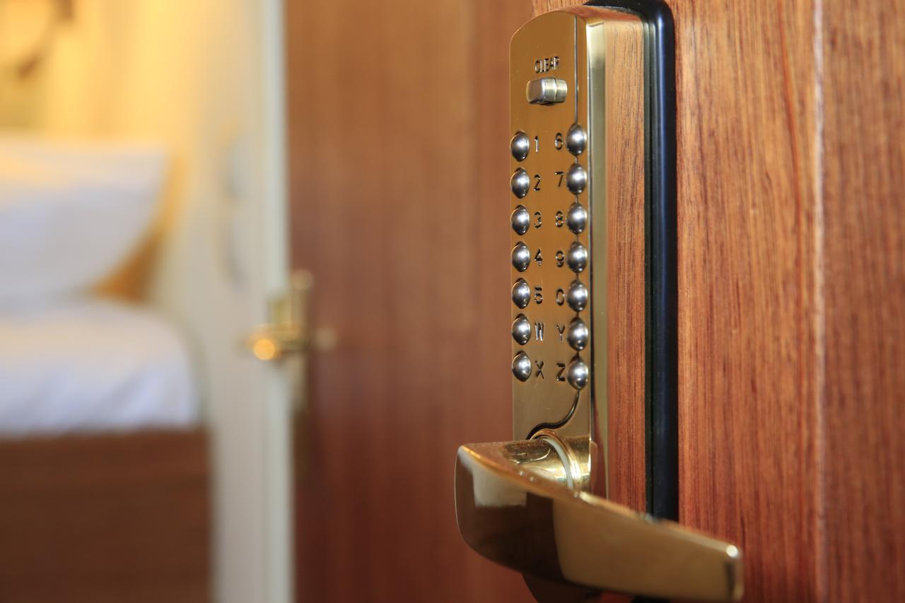 Hotelschip Antje เดนเฮลเดอร์ ภายนอก รูปภาพ
