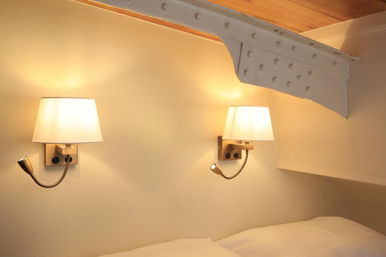 Hotelschip Antje เดนเฮลเดอร์ ภายนอก รูปภาพ