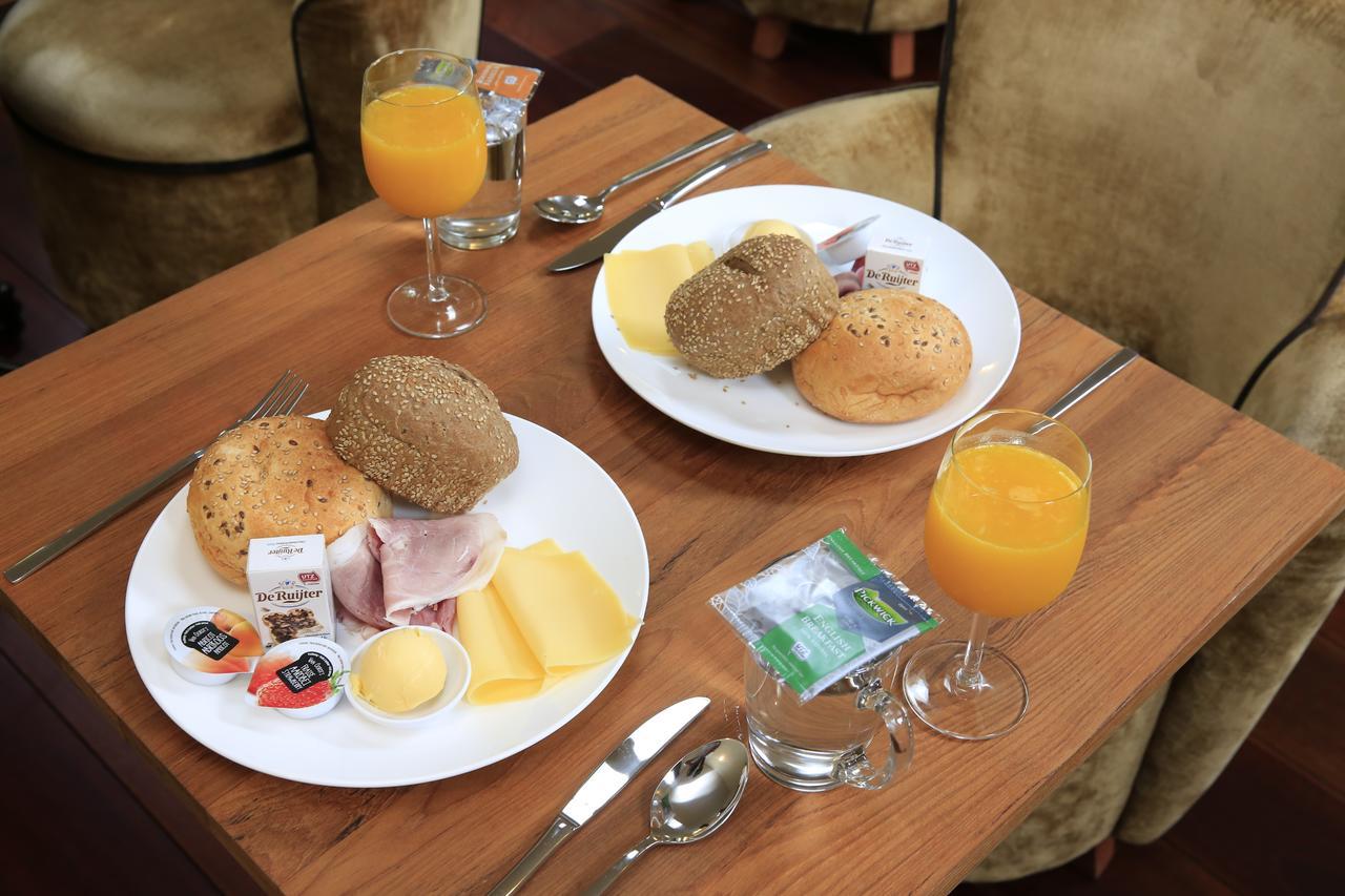 Hotelschip Antje เดนเฮลเดอร์ ภายนอก รูปภาพ